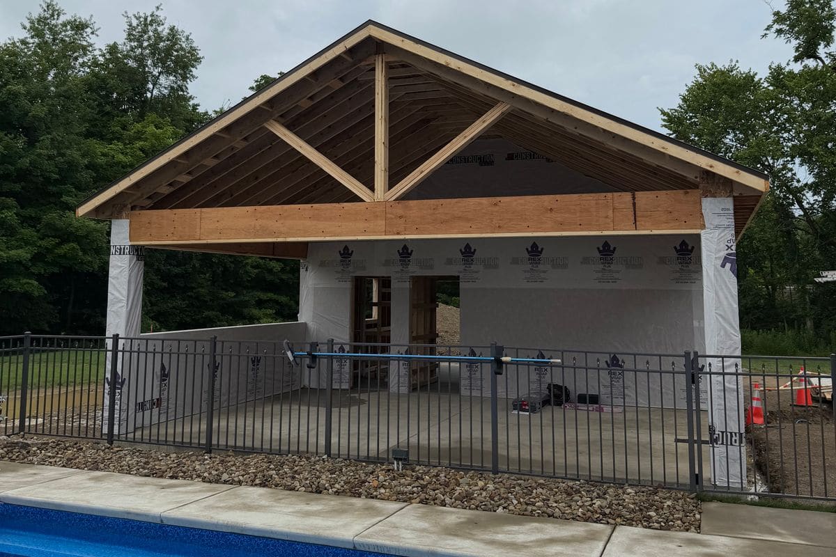 O'Neil Pool House & Garage